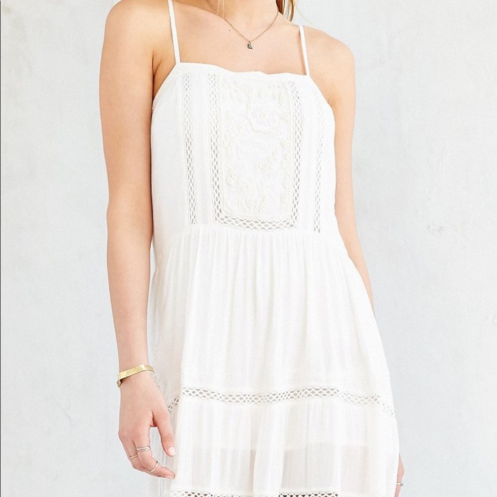 Kimchi Blue Washed White Embellished Dress Size Xs